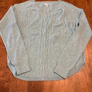 Pretty light green swearet